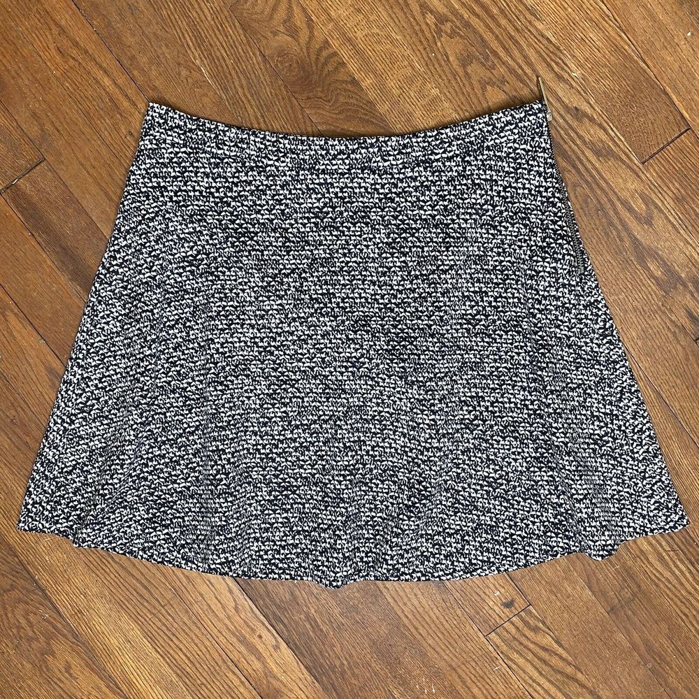 Michael Kors Women’s White & Black Patterned Short A Line Skirt Size 10